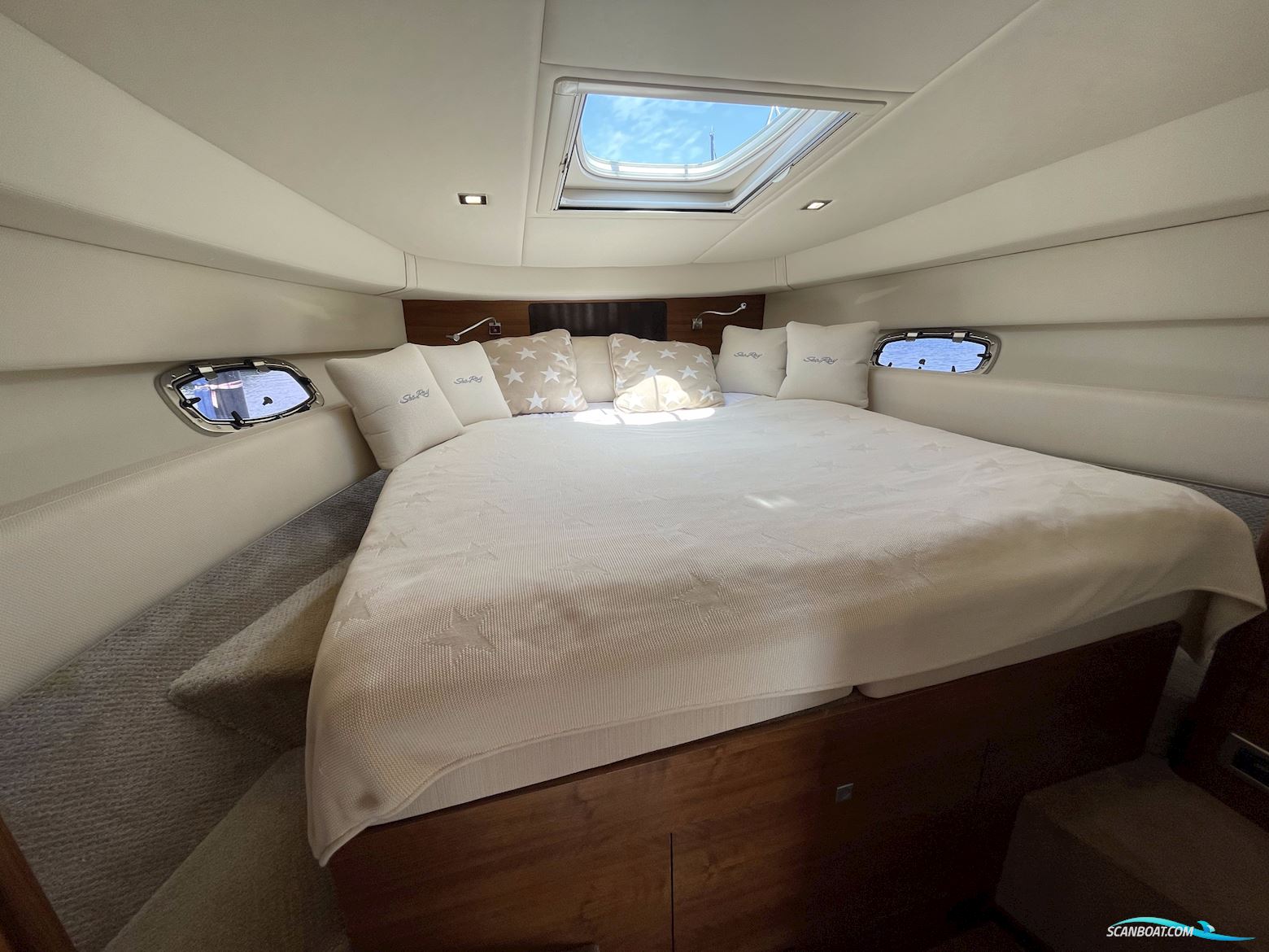 Sea Ray 355 DA Sundancer