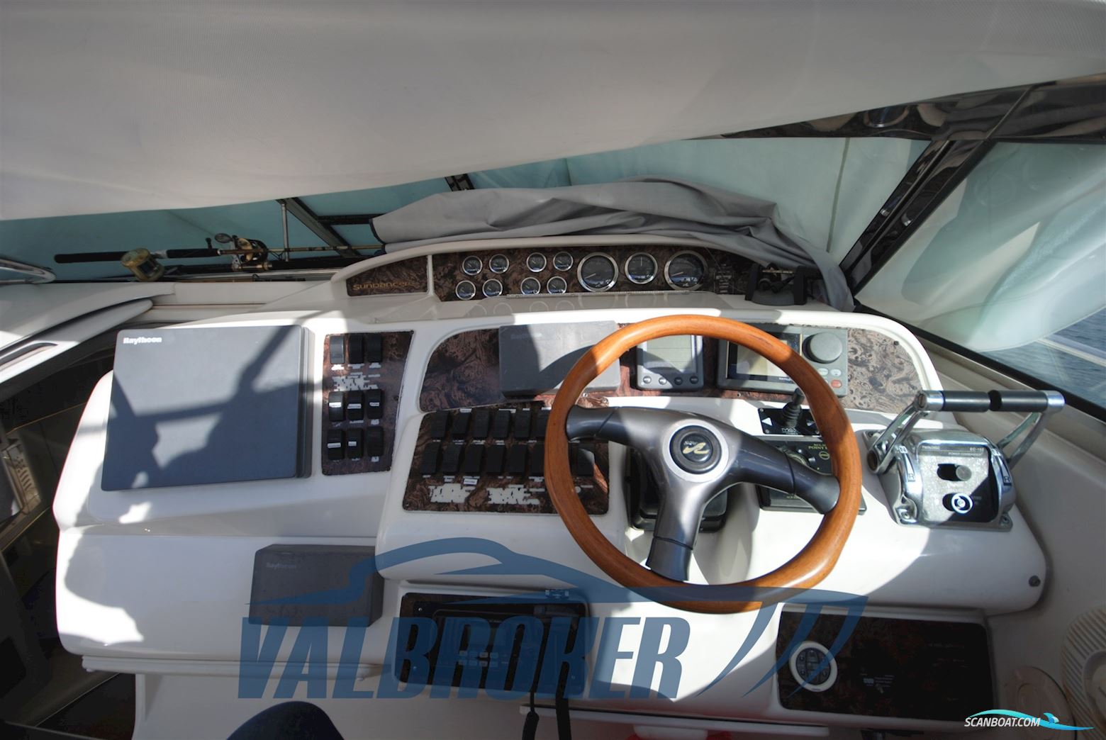 Sea Ray 370 SUNDANCER