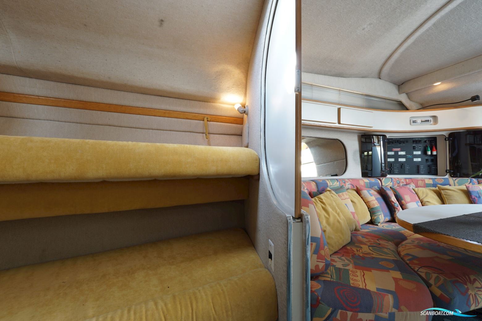 Sea Ray 400 Express Cruiser