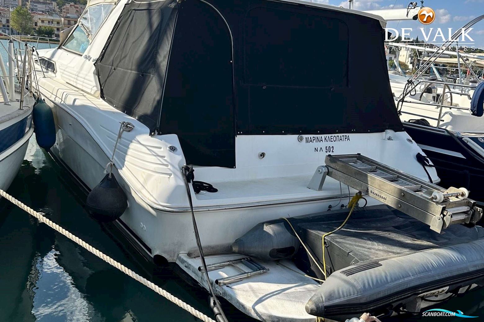 Sea Ray 400 Express Cruiser