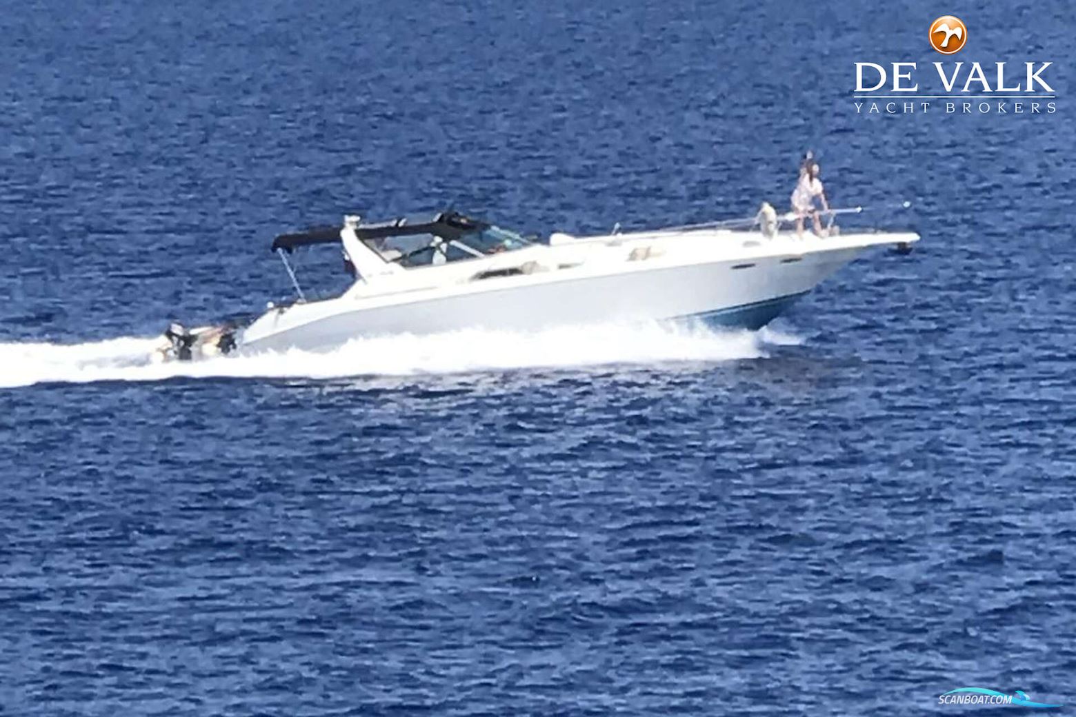 Sea Ray 400 Express Cruiser