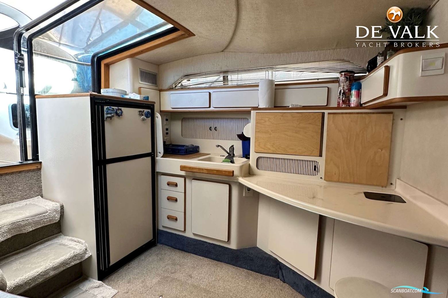 Sea Ray 400 Express Cruiser