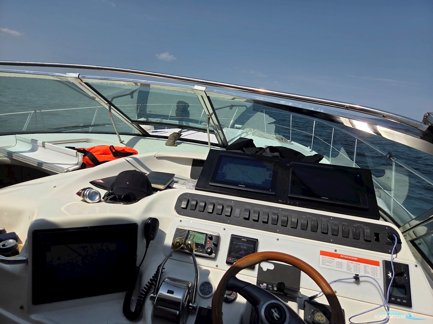 Sea Ray 400 Sundancer