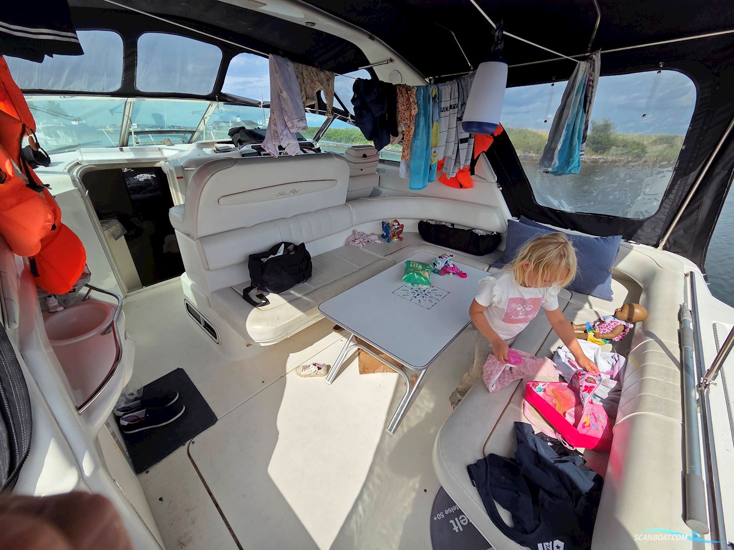 Sea Ray 400 Sundancer