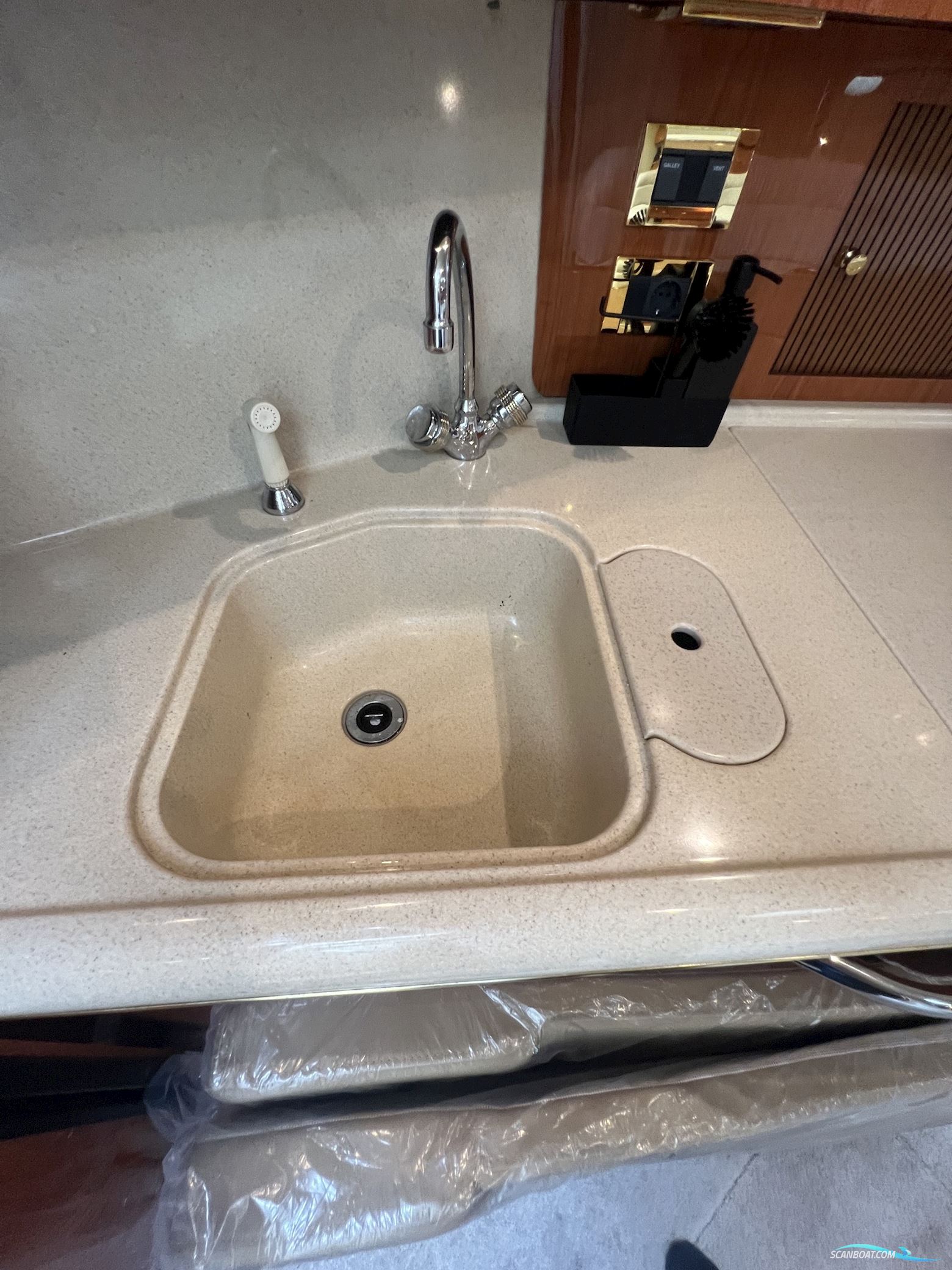Sea Ray 410 Sundancer