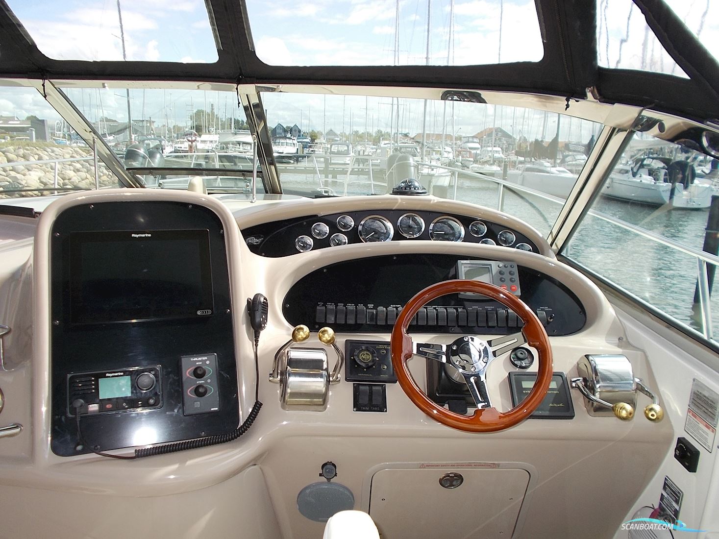 Sea Ray 410 Sundancer