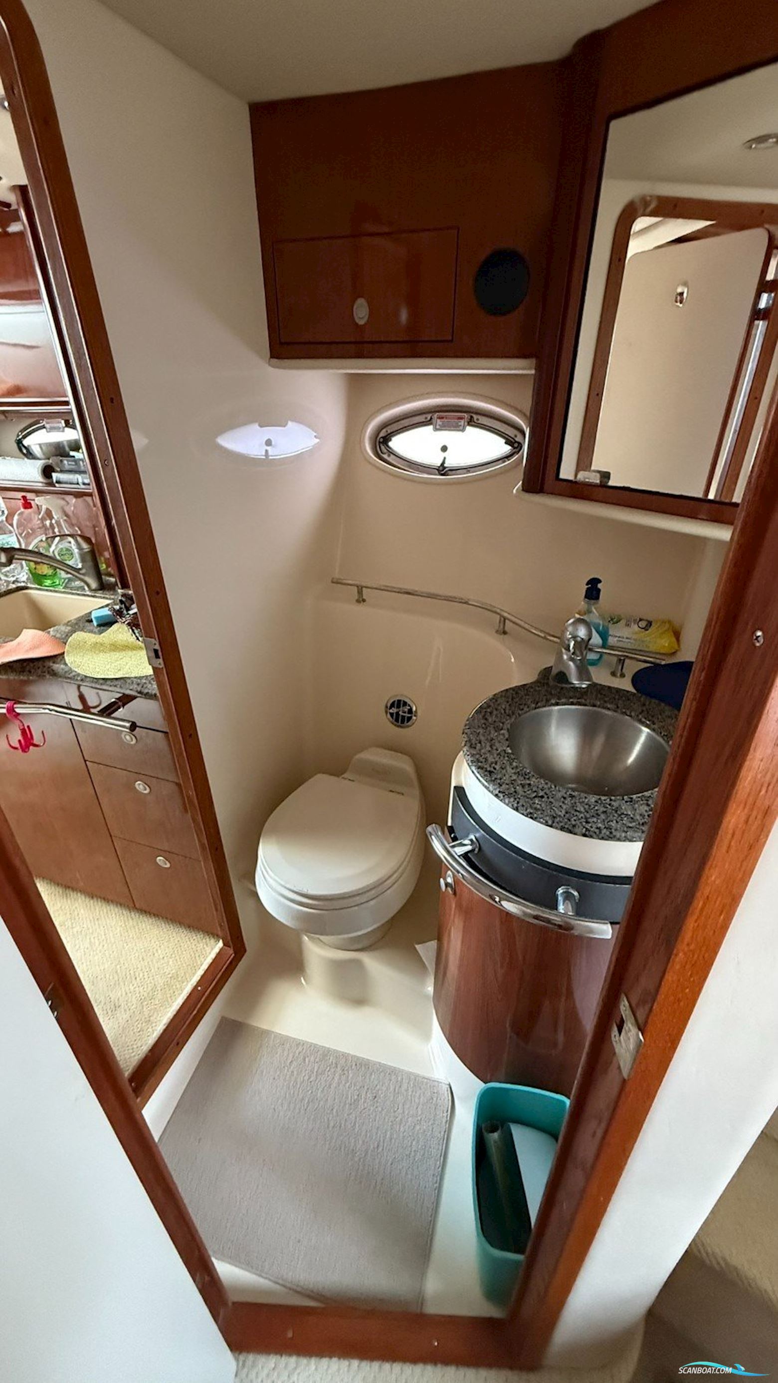 Sea Ray 425 SD - CUMMINS DIESEL