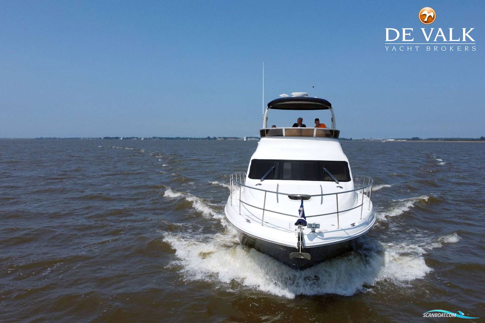 Sea Ray 455 Sedan Bridge