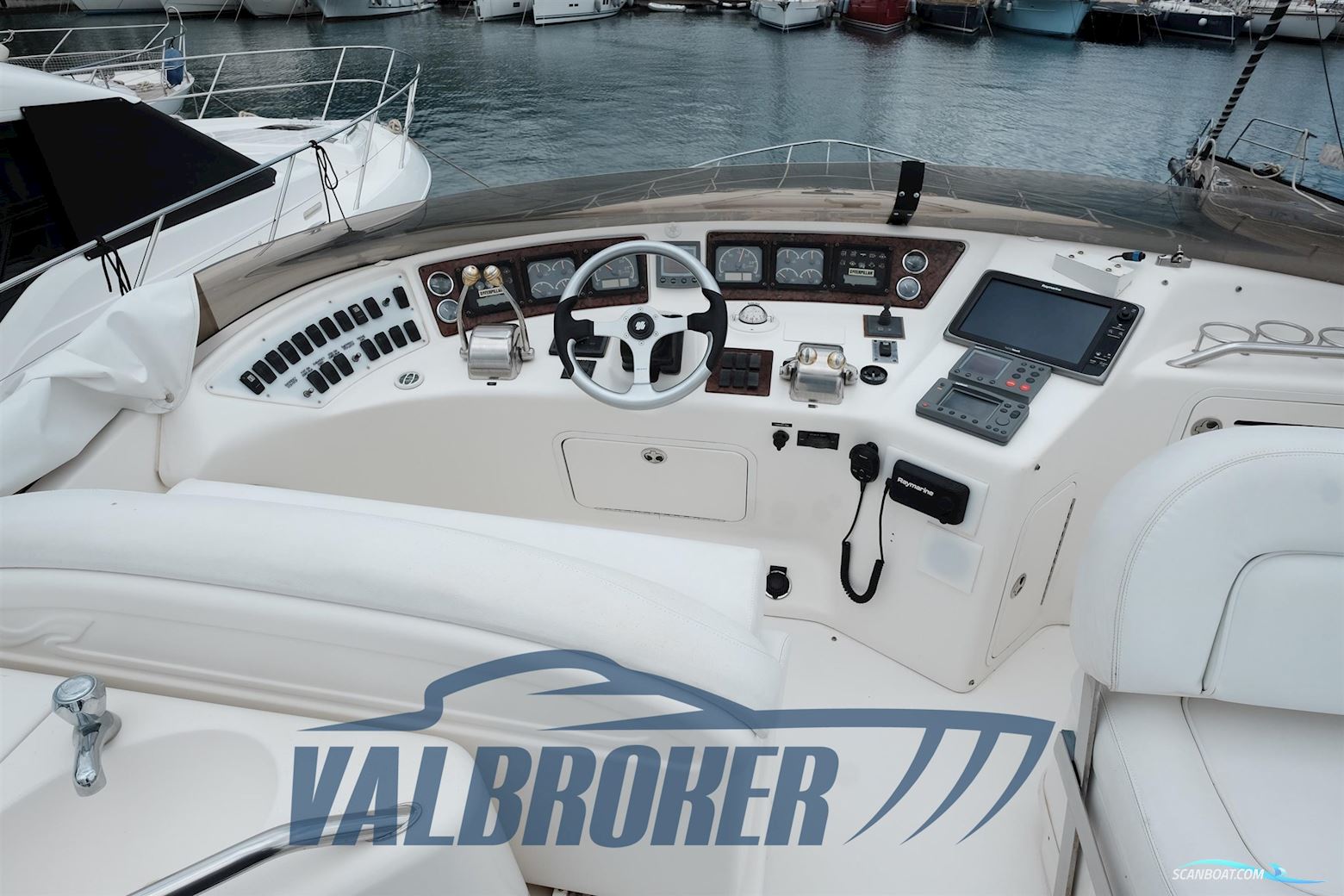 Sea Ray 480 Sedan Bridge