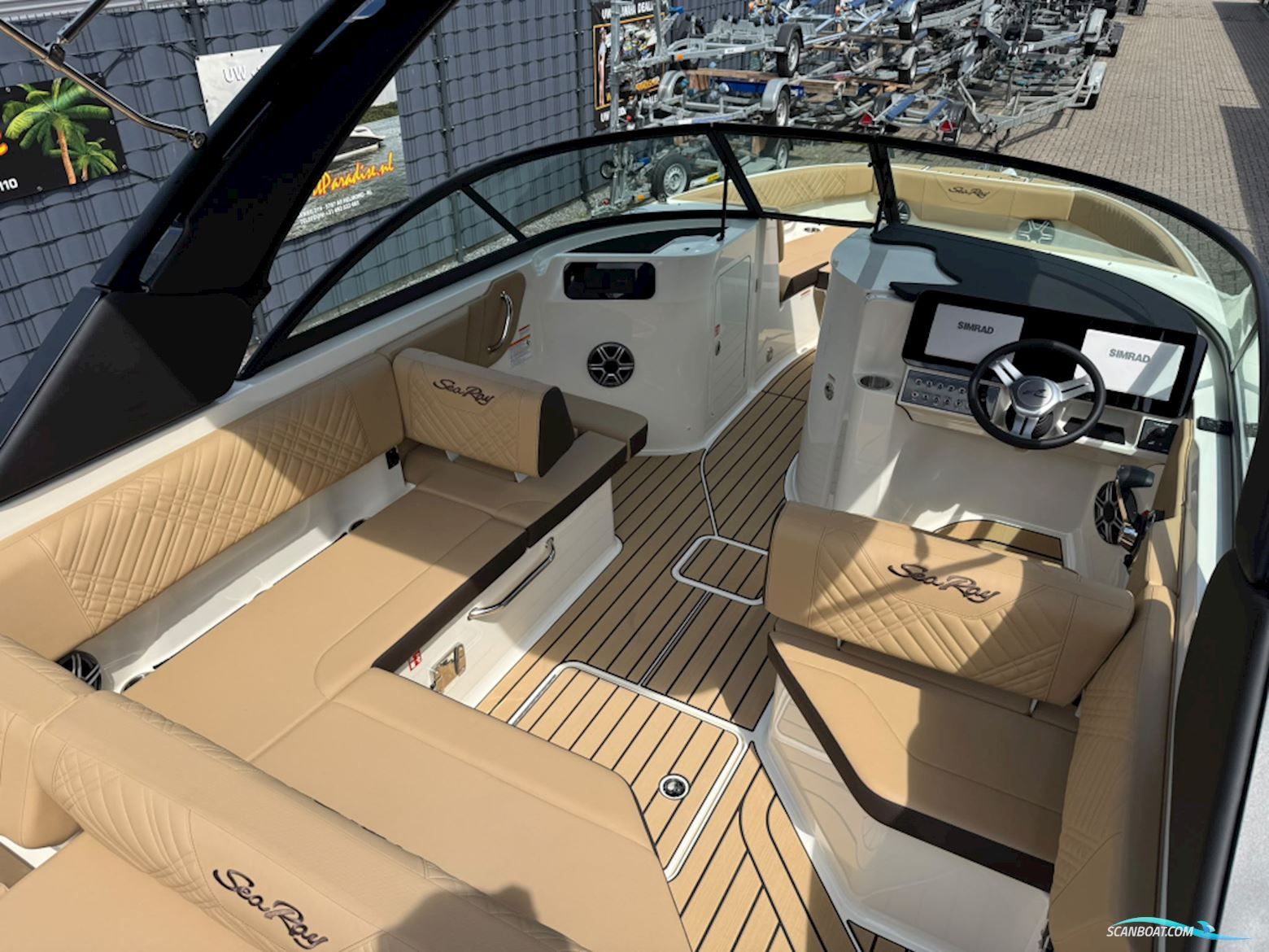 Sea Ray SDX 230