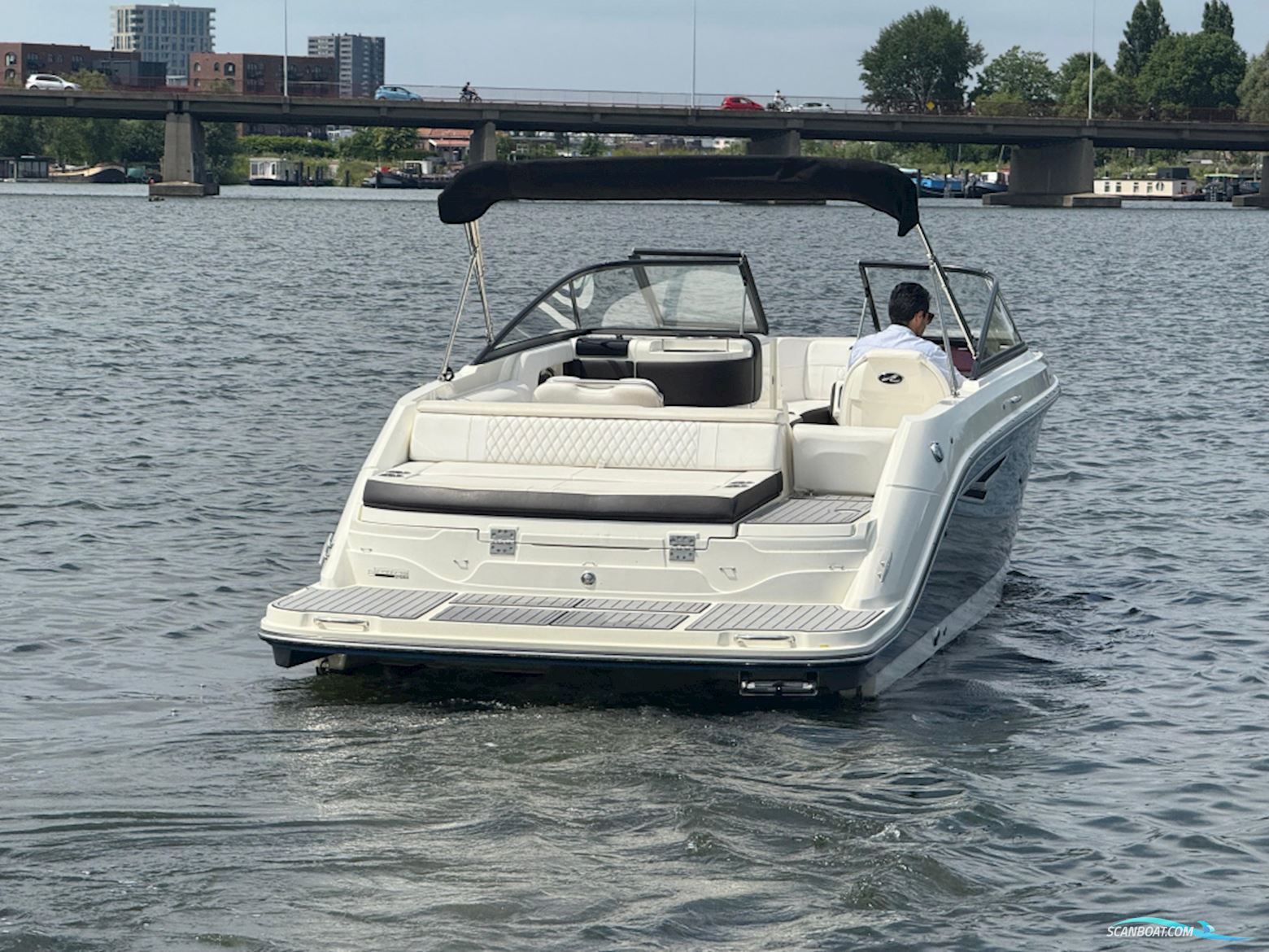 Sea Ray SLX 250