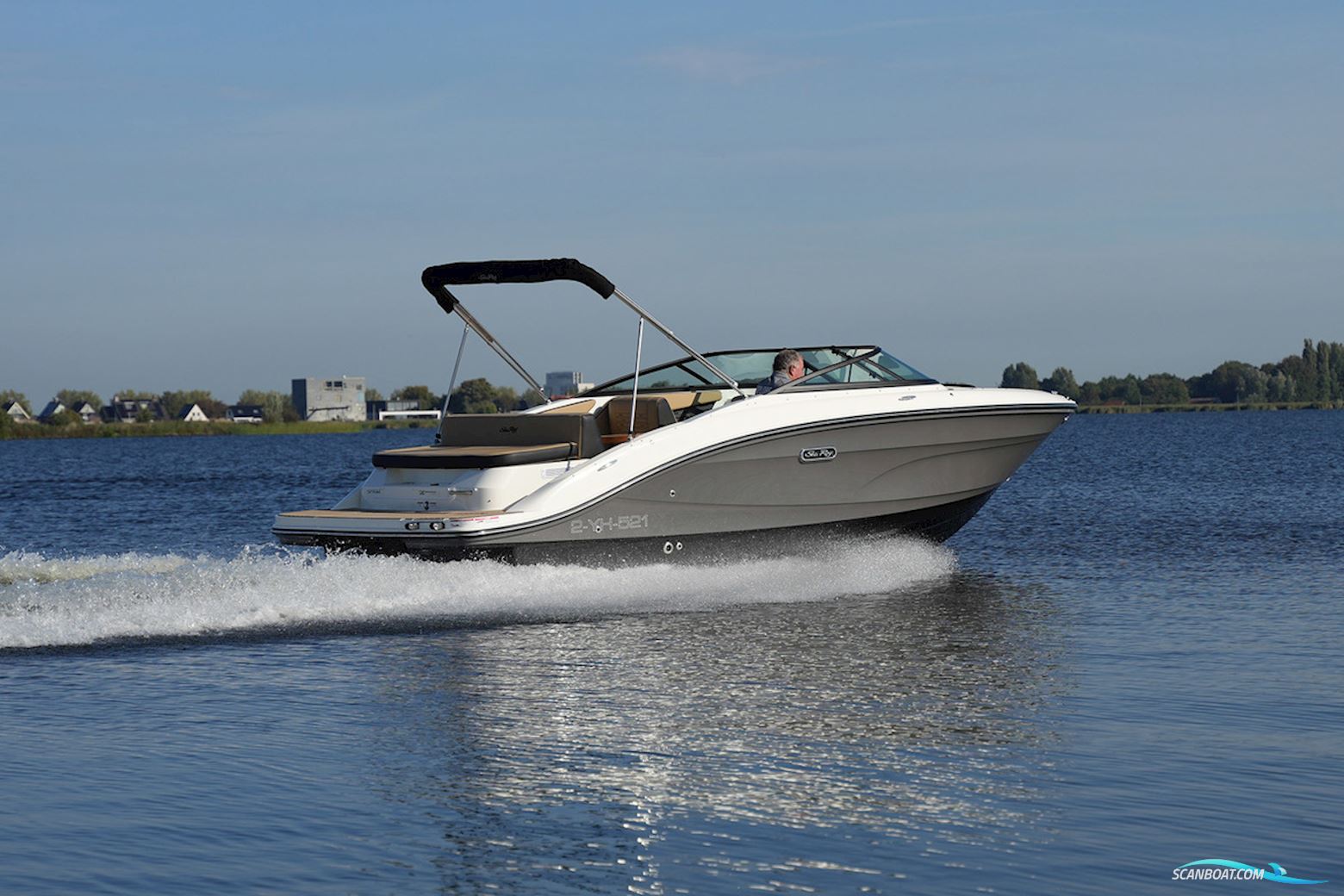 Sea Ray SPX 210