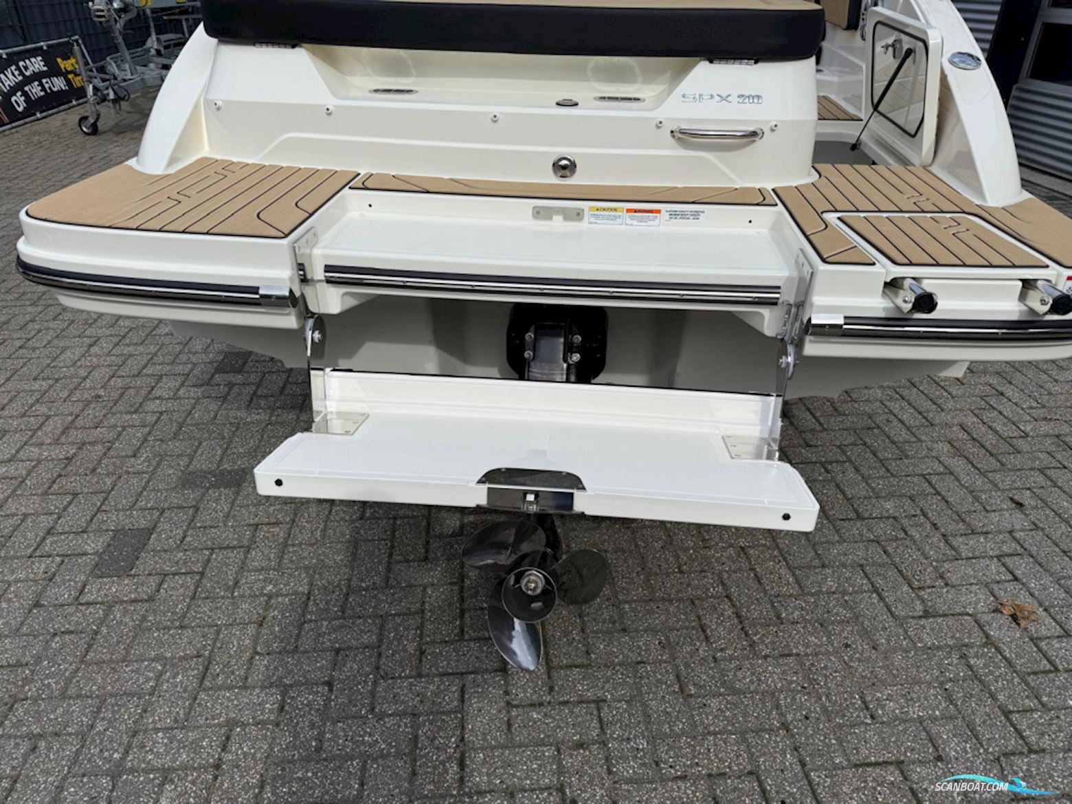 Sea Ray Spx 210