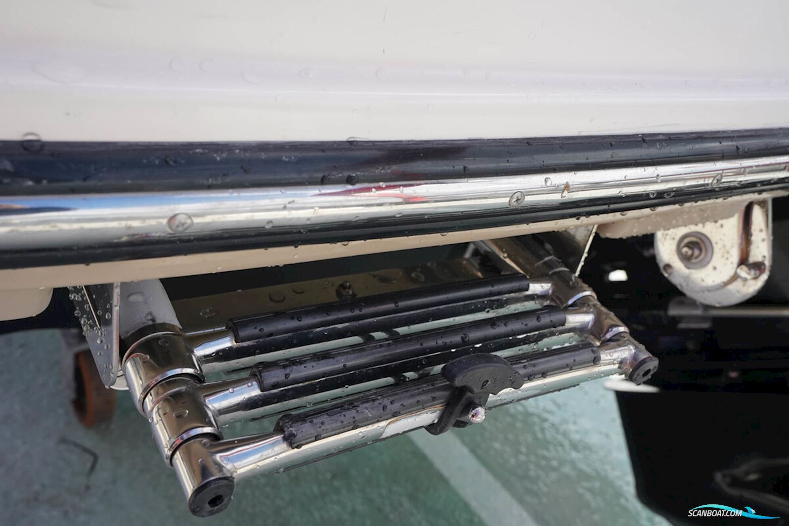 Sea Ray Sun Sport 230