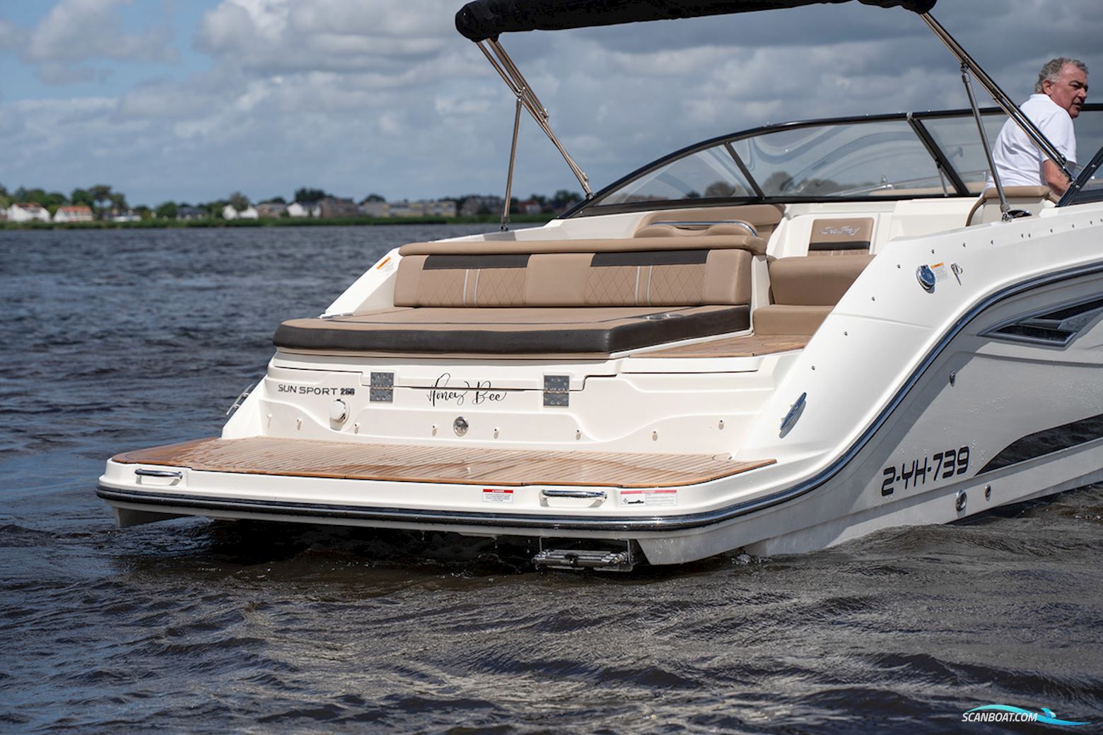 Sea Ray Sun Sport 250