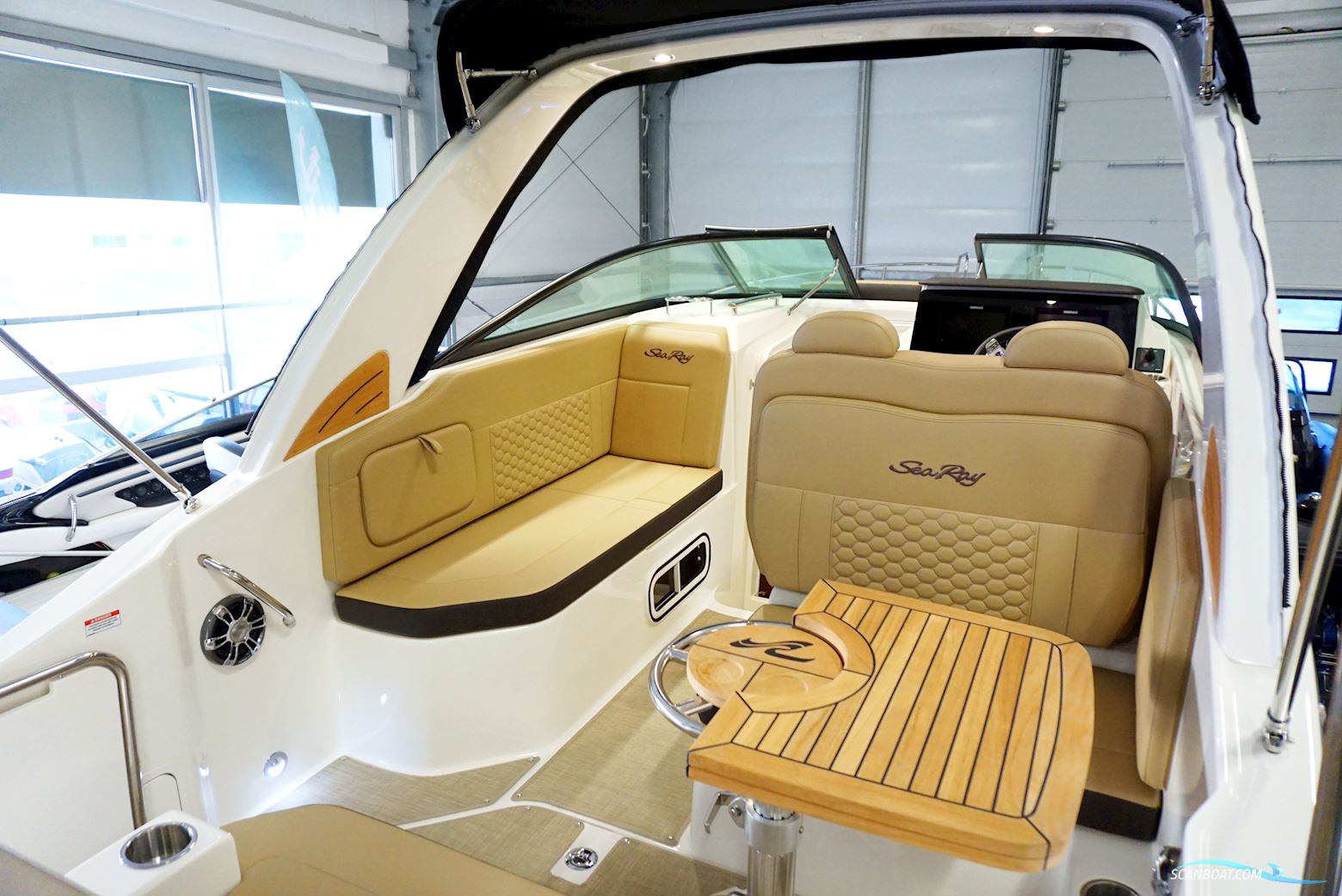 Sea Ray Sundancer 265 - Demo