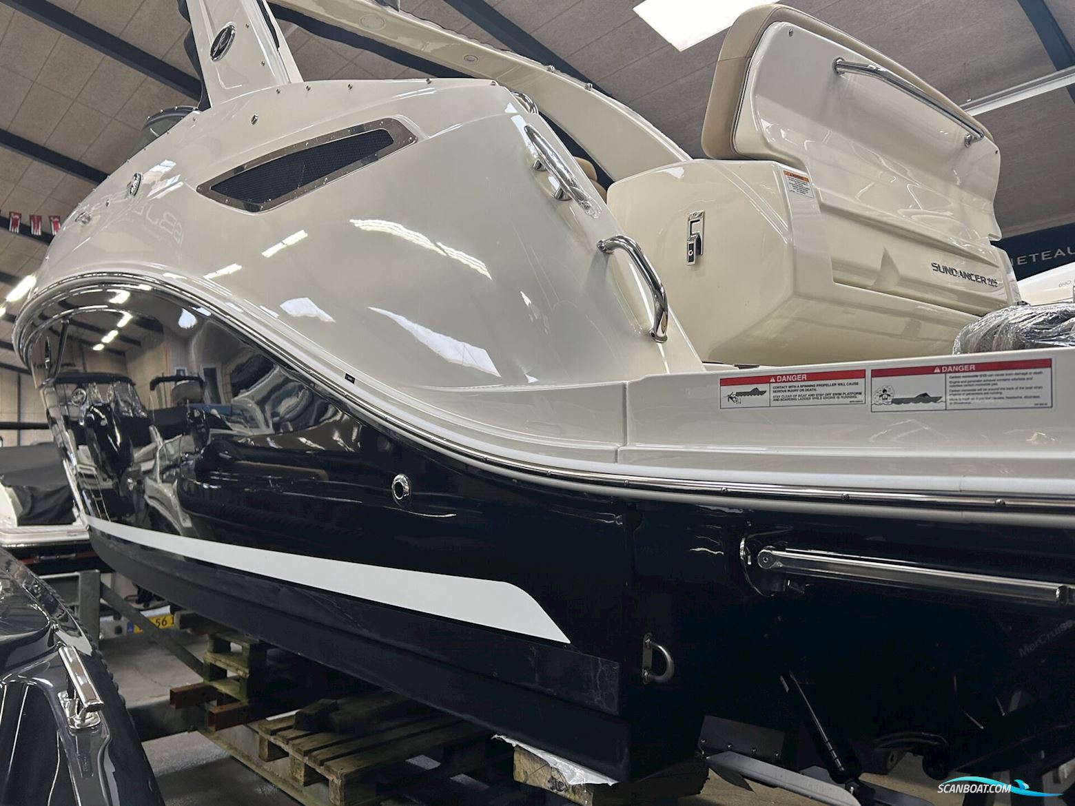 Sea Ray Sundancer 265