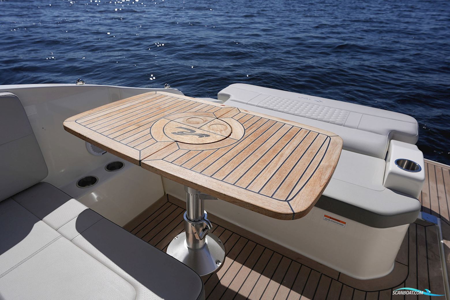 Sea Ray Sundancer 265