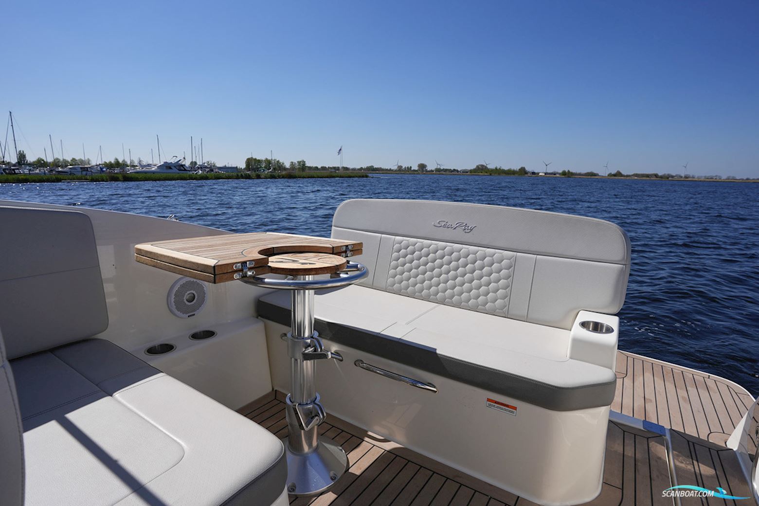Sea Ray Sundancer 265