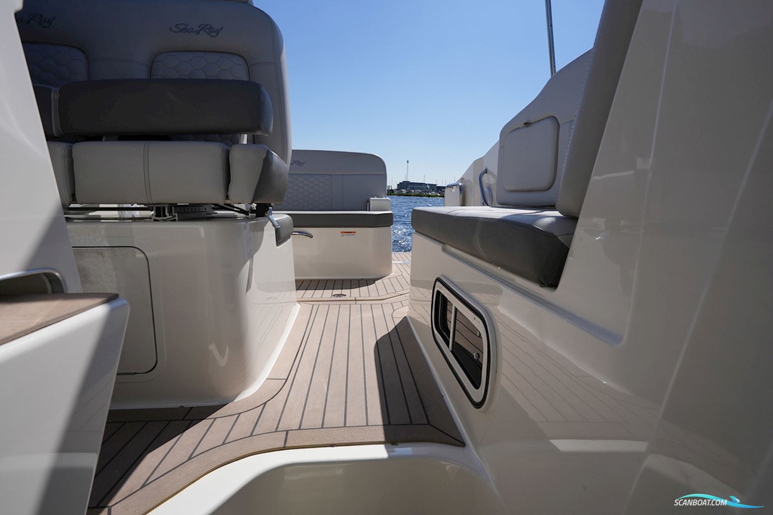 Sea Ray Sundancer 265