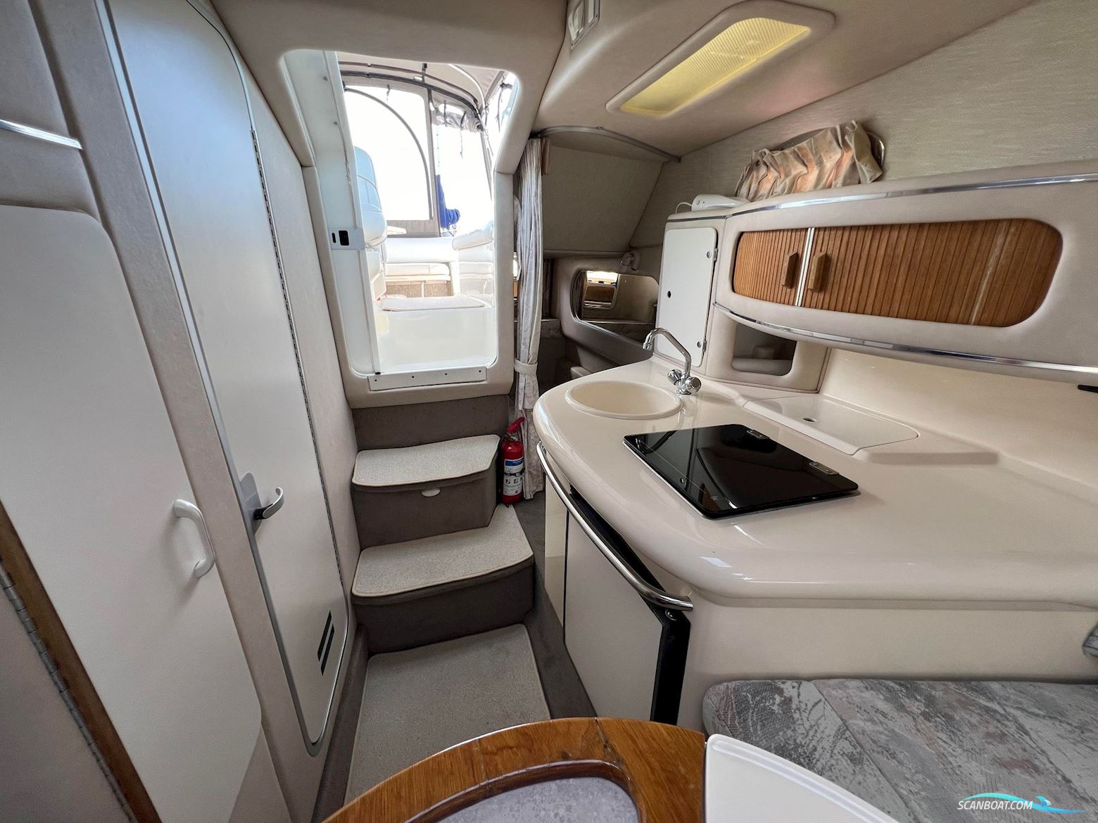 Sea Ray Sundancer 270