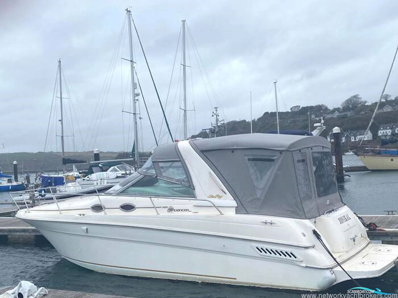 Sea Ray Sundancer 290