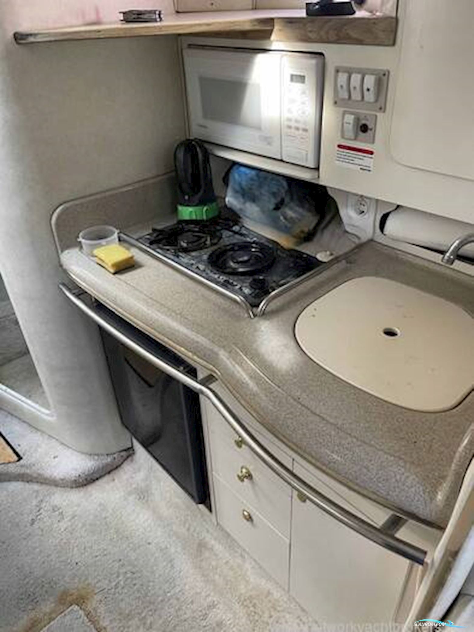 Sea Ray Sundancer 290