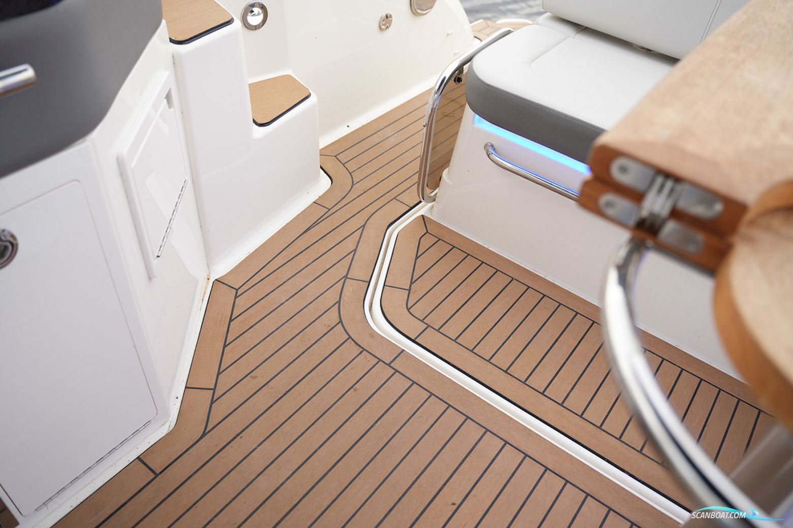 Sea Ray Sundancer 290