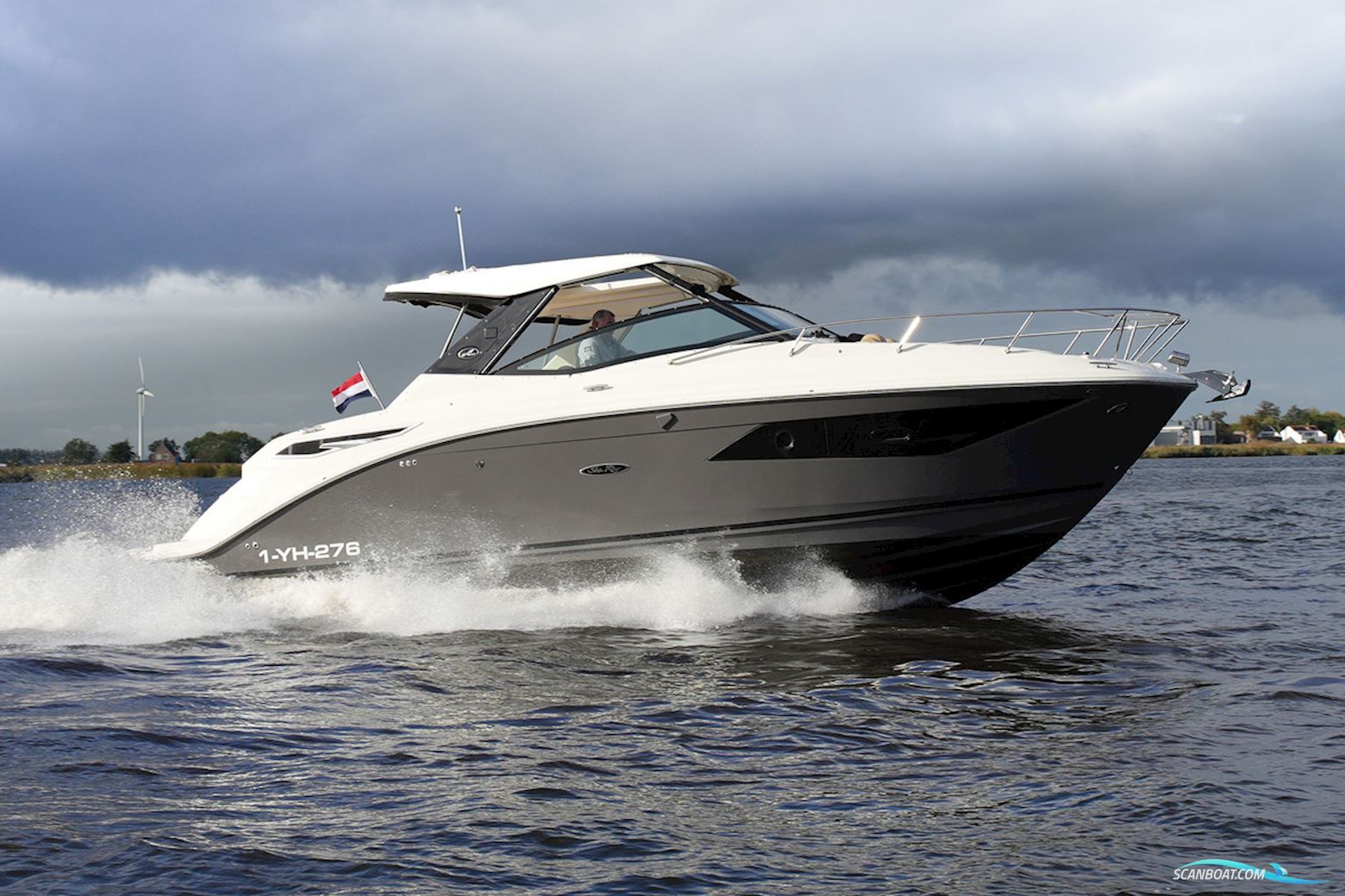 Sea Ray Sundancer 320