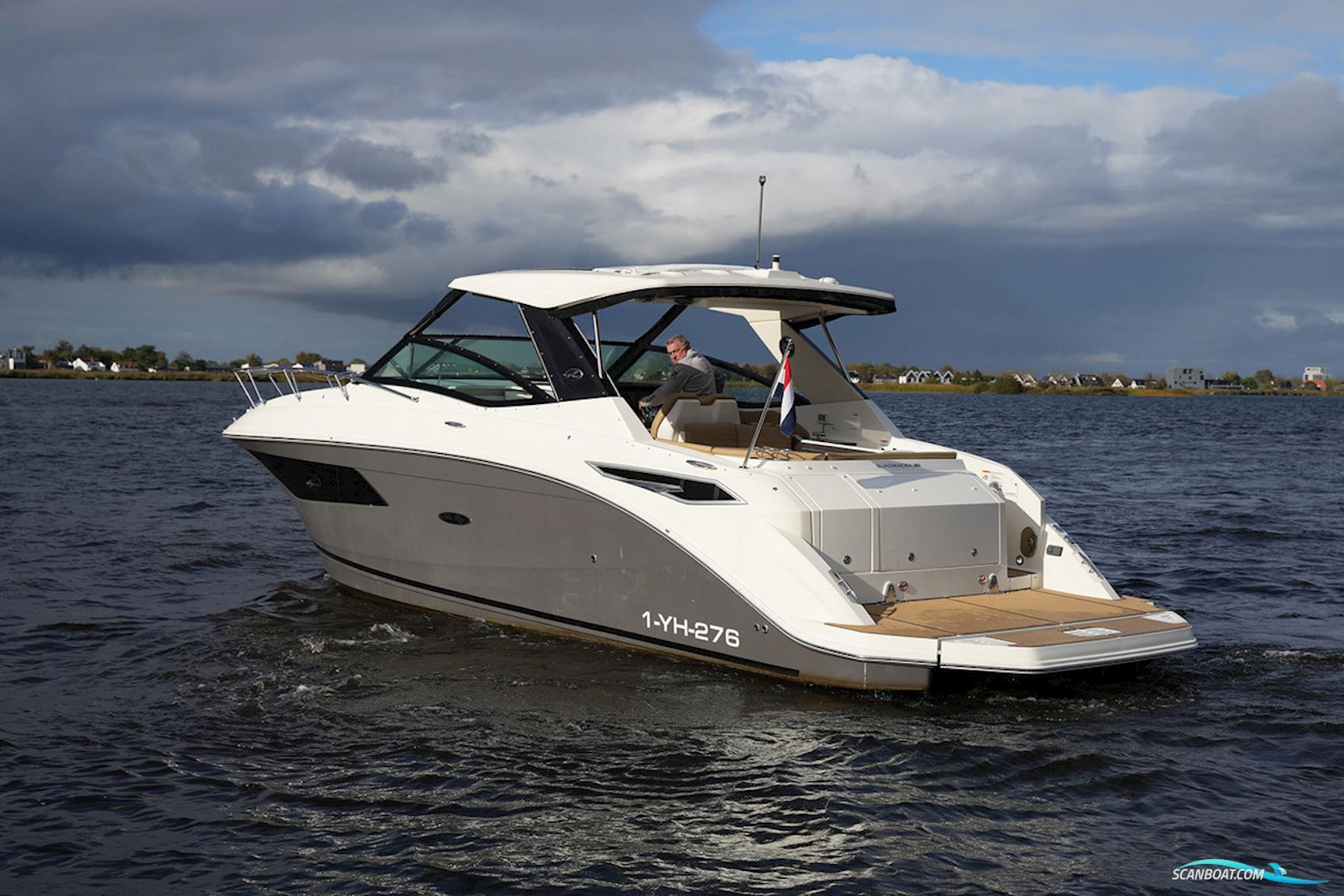 Sea Ray Sundancer 320