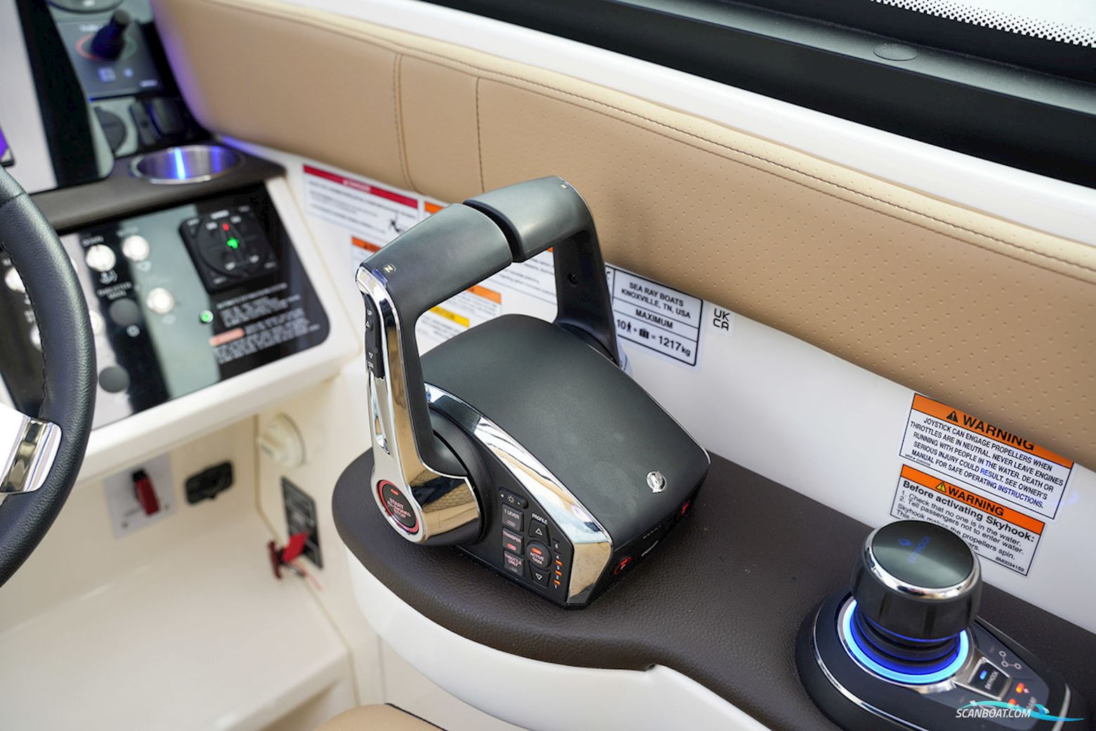 Sea Ray Sundancer 320