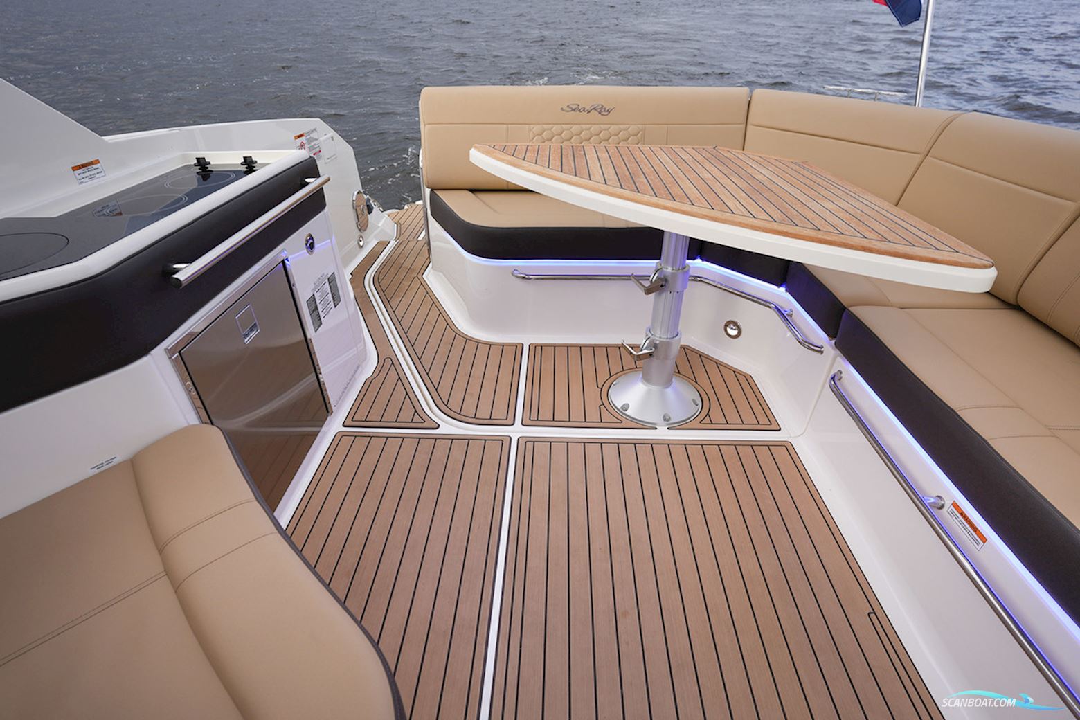 Sea Ray Sundancer 320