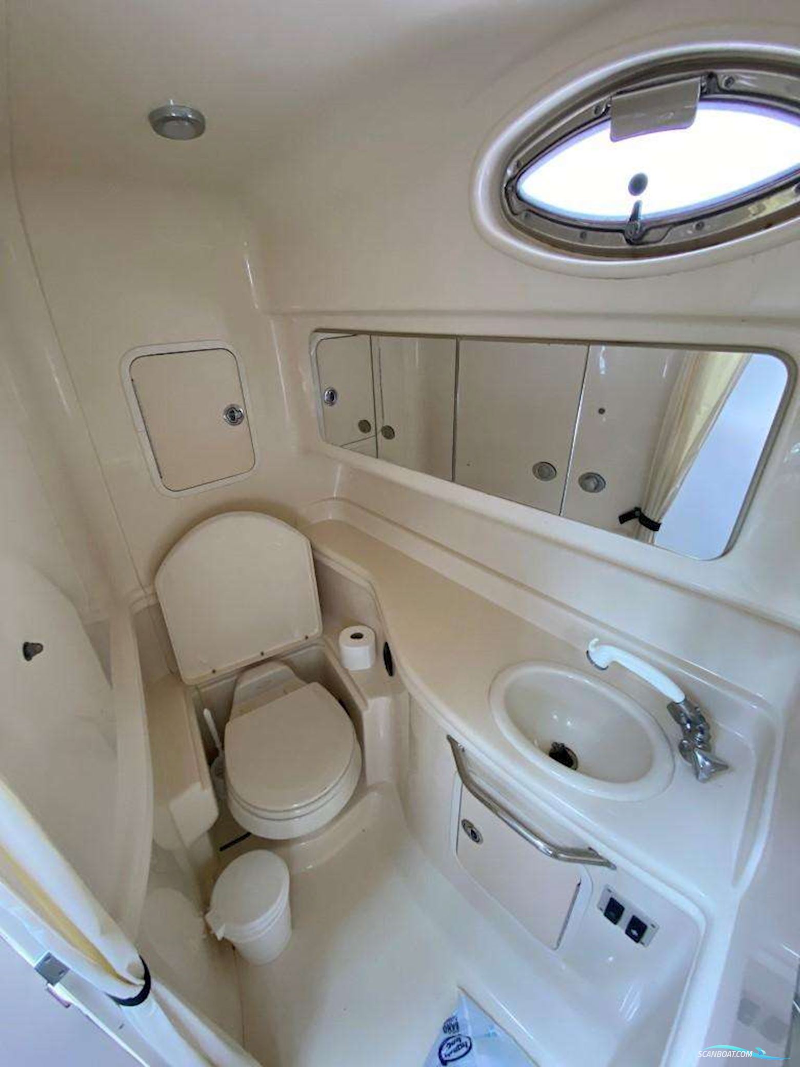 Sea Ray Sundancer 355