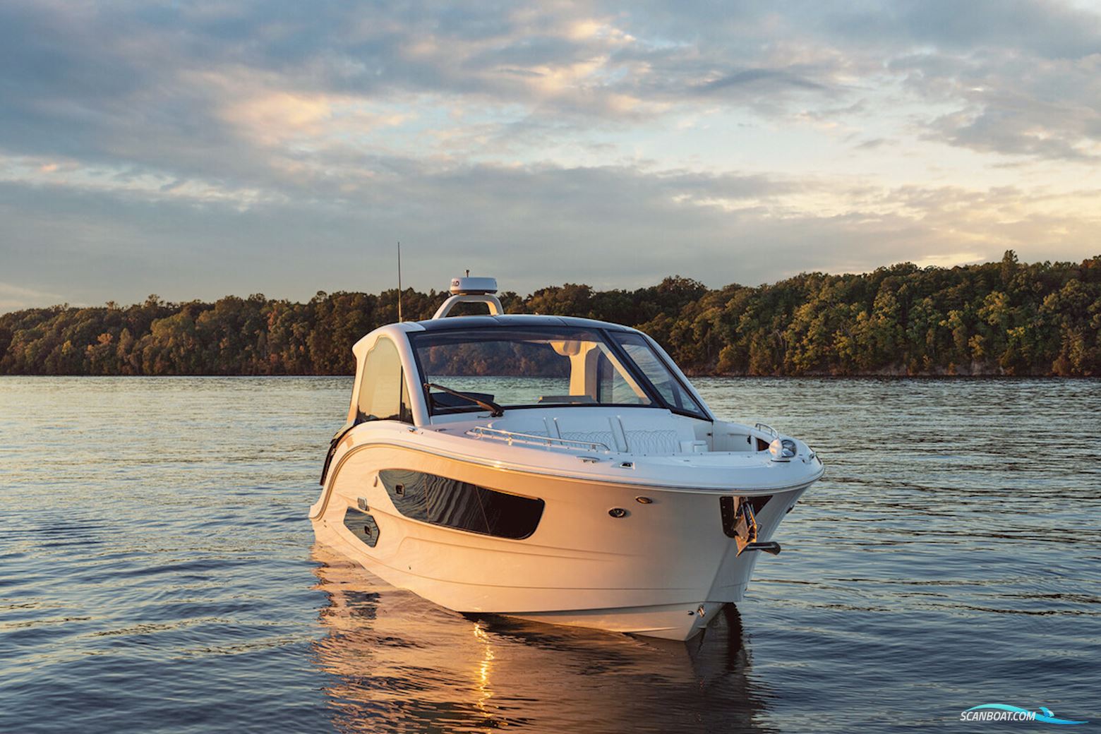 Sea Ray Sundancer 370