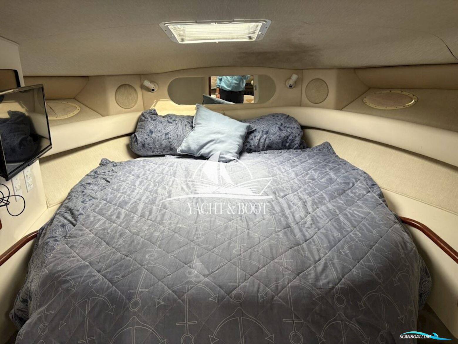 Sea Ray Sundancer 370