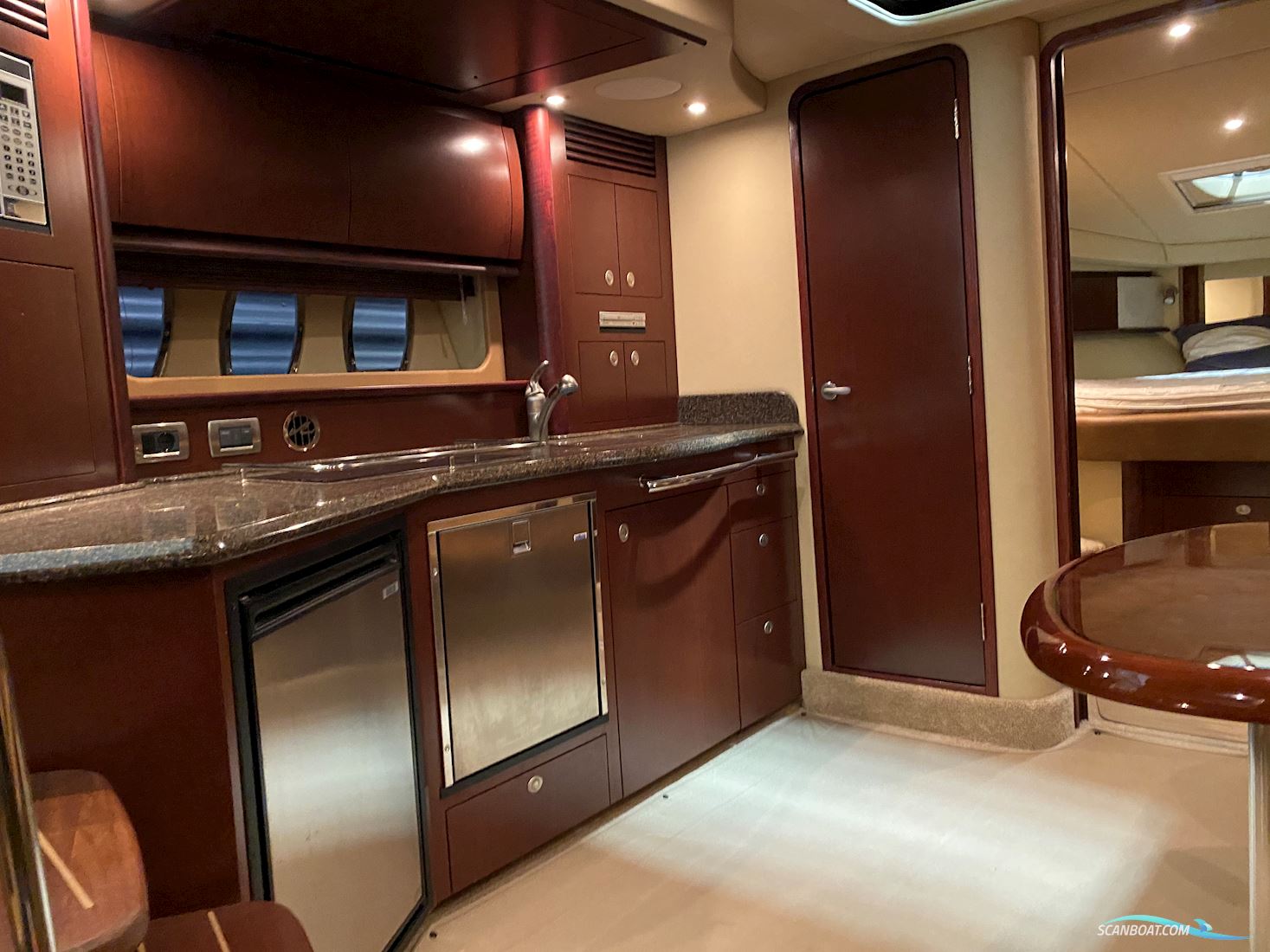 Sea Ray Sundancer 425