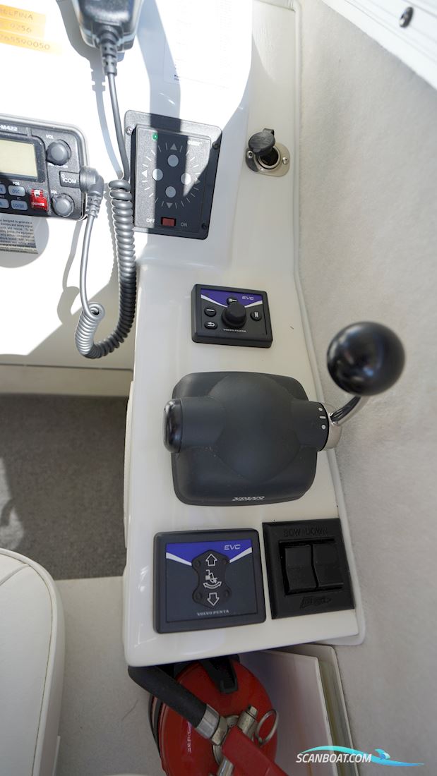 Sea Sport Explorer 2400