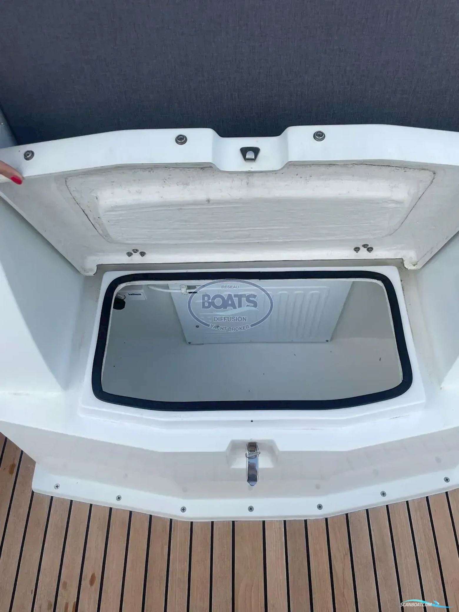 Sea Water Phantom 260