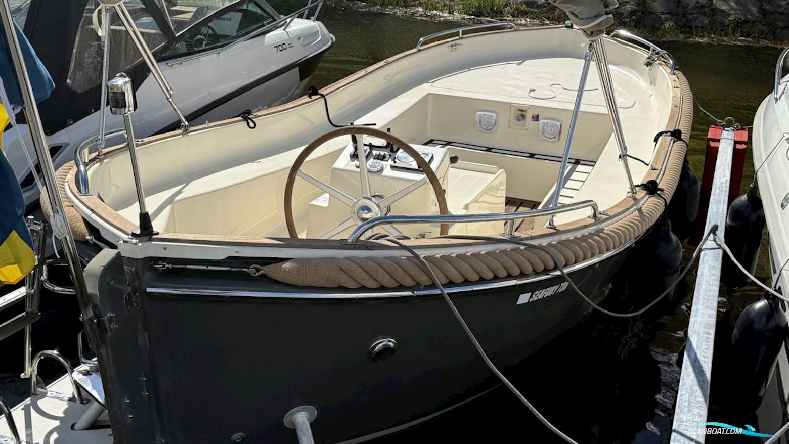 Seafury 730