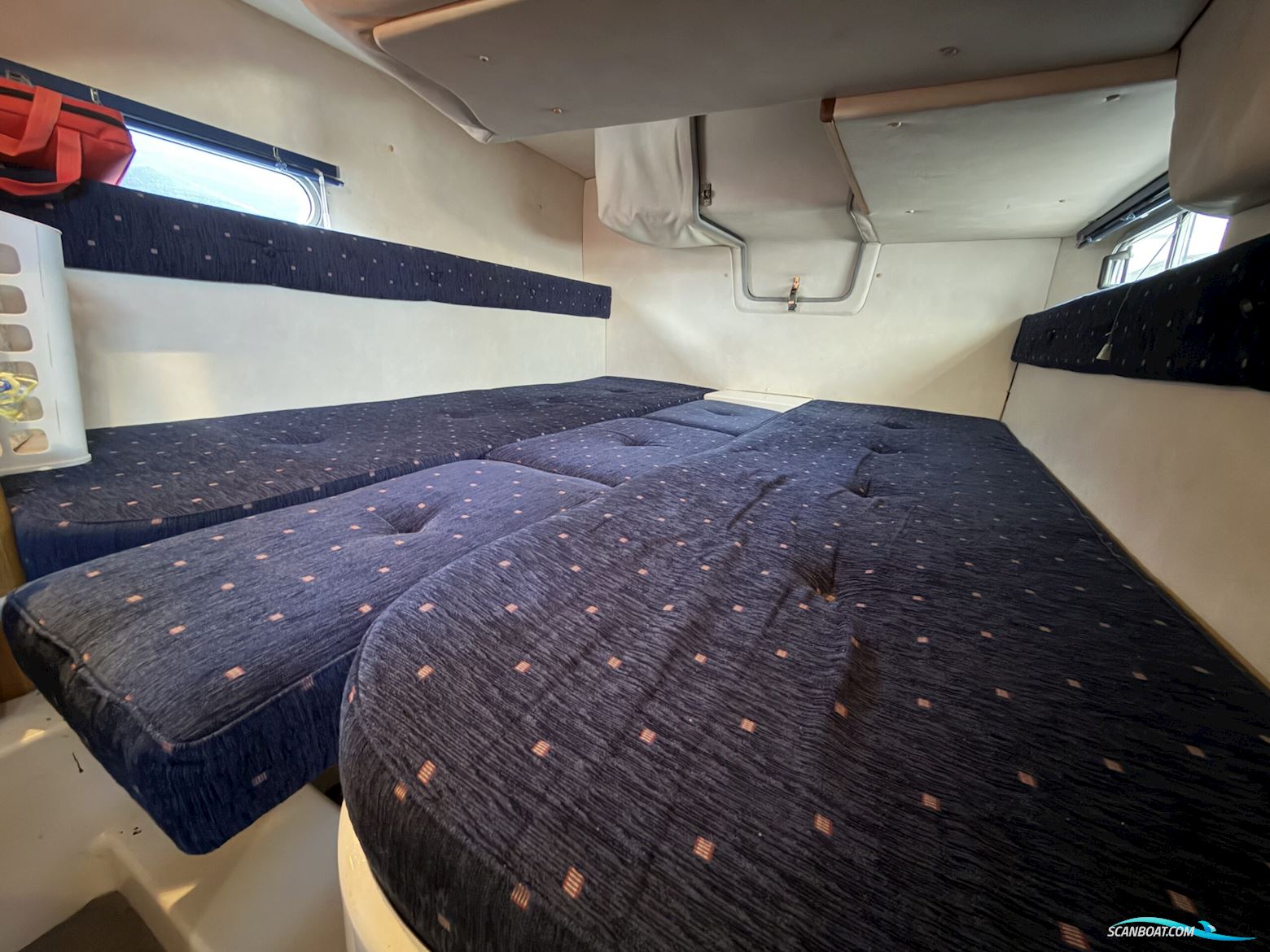 Sealine 290 Ambassador
