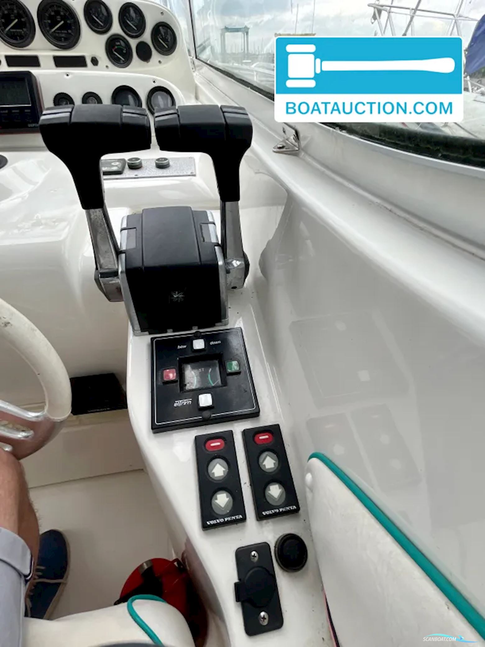 Sealine 310 Sportbridge