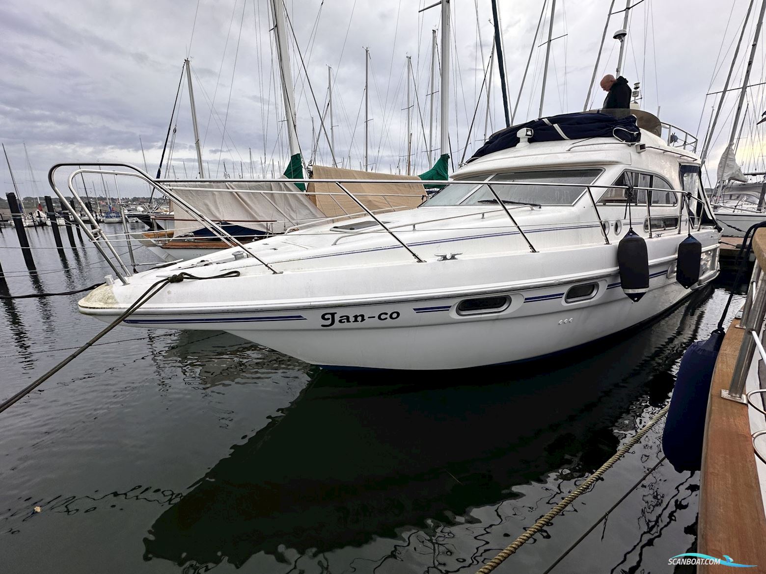 Sealine 360 F Motorbåt 1999, med Cummins 6B motor, Danmark