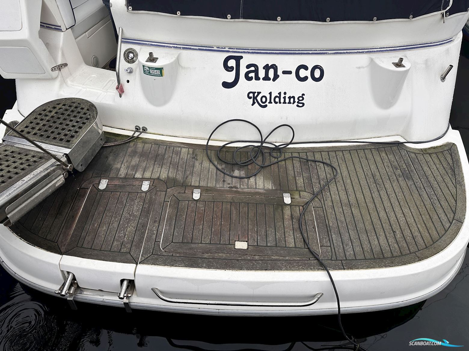 Sealine 360 F