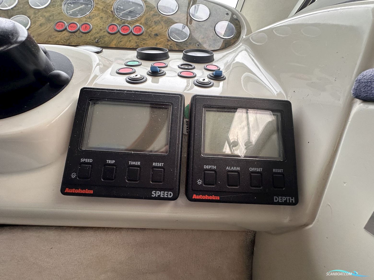 Sealine 360 F