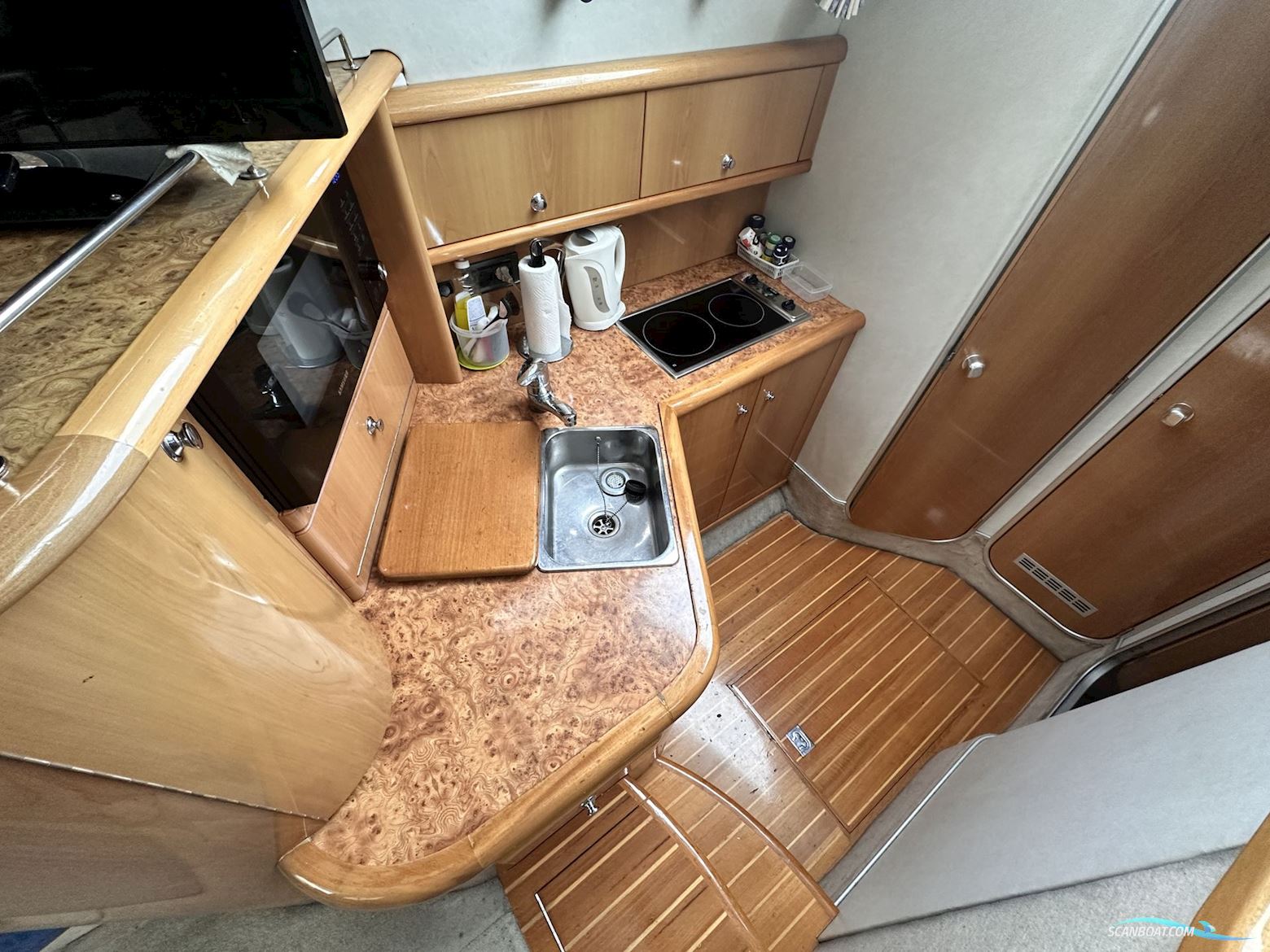 Sealine 360 F