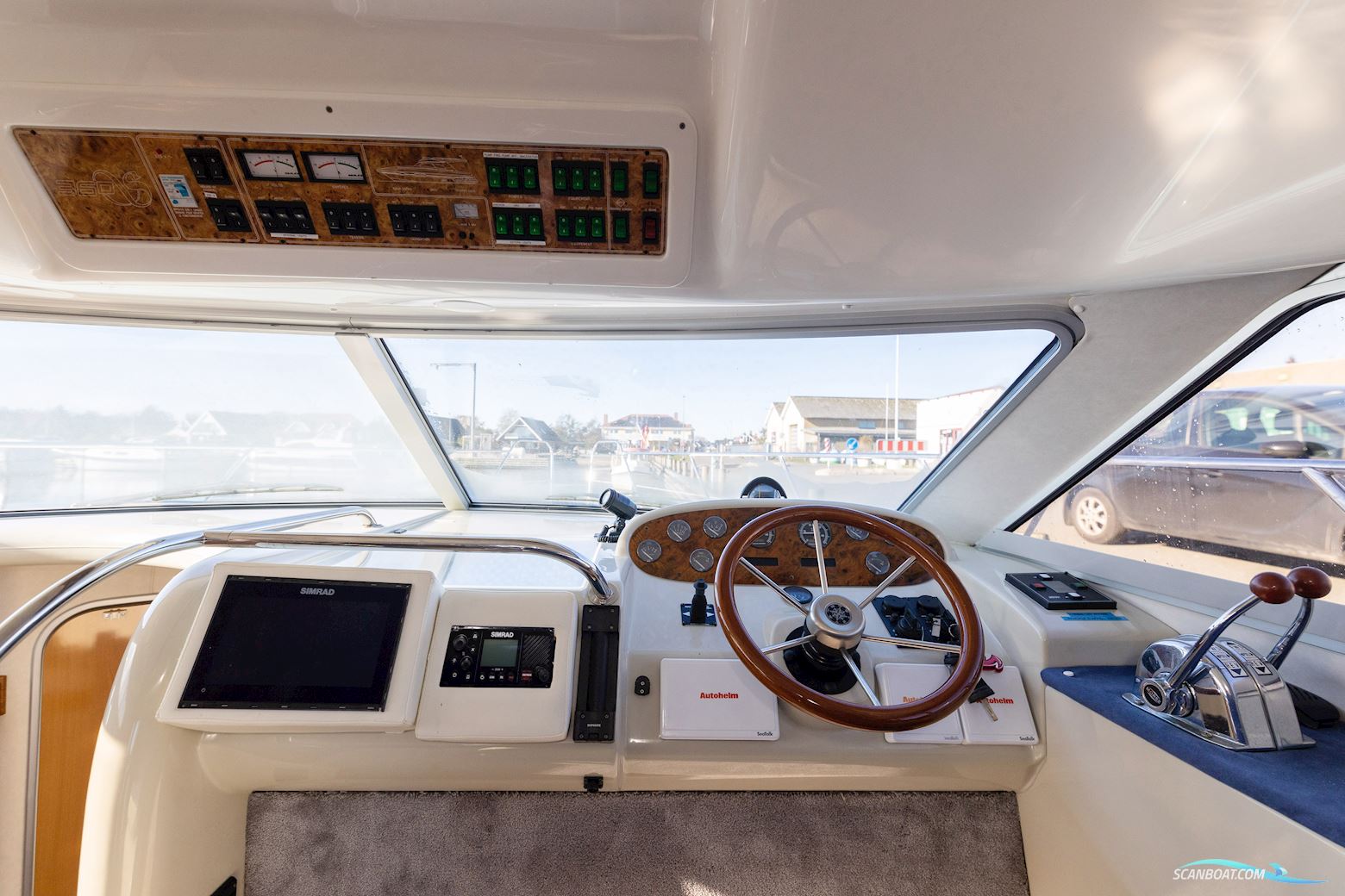 Sealine 360