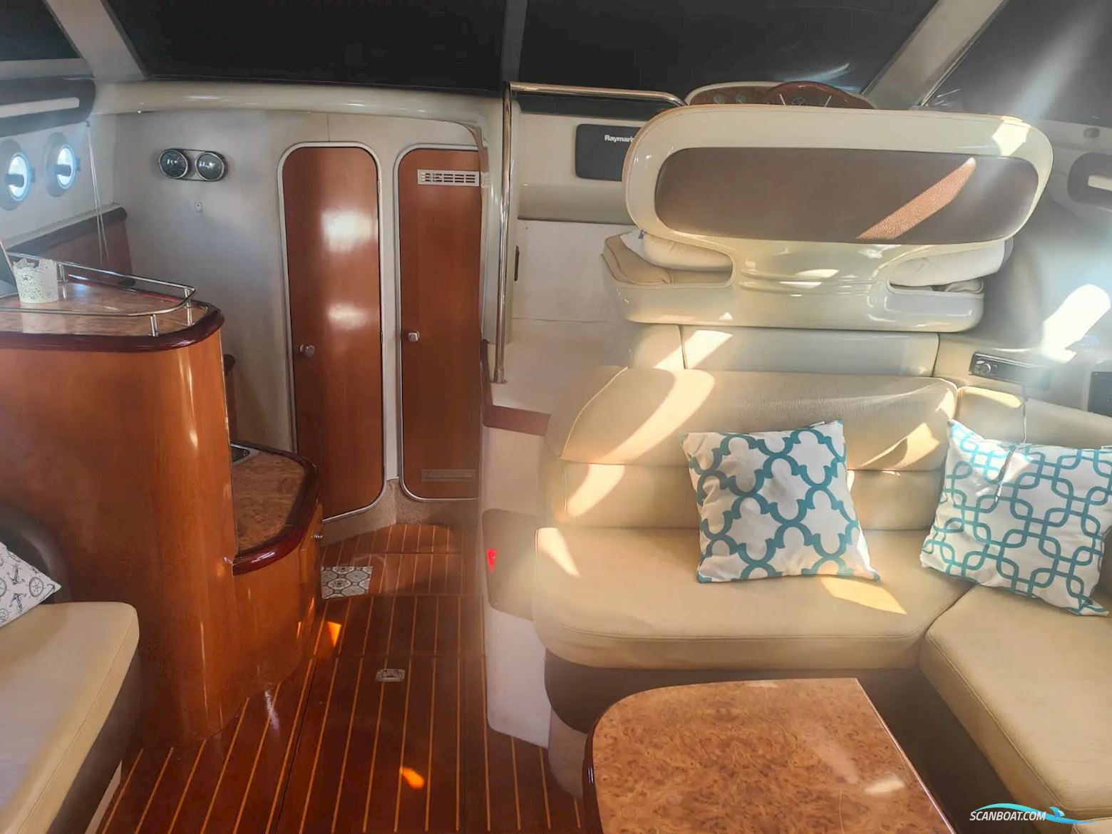 Sealine 360 Statesman