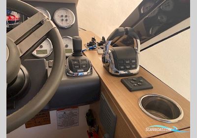 Sealine 42 F Motorbåt 2012, med VOLVO IPS 600 motor, Kroatien