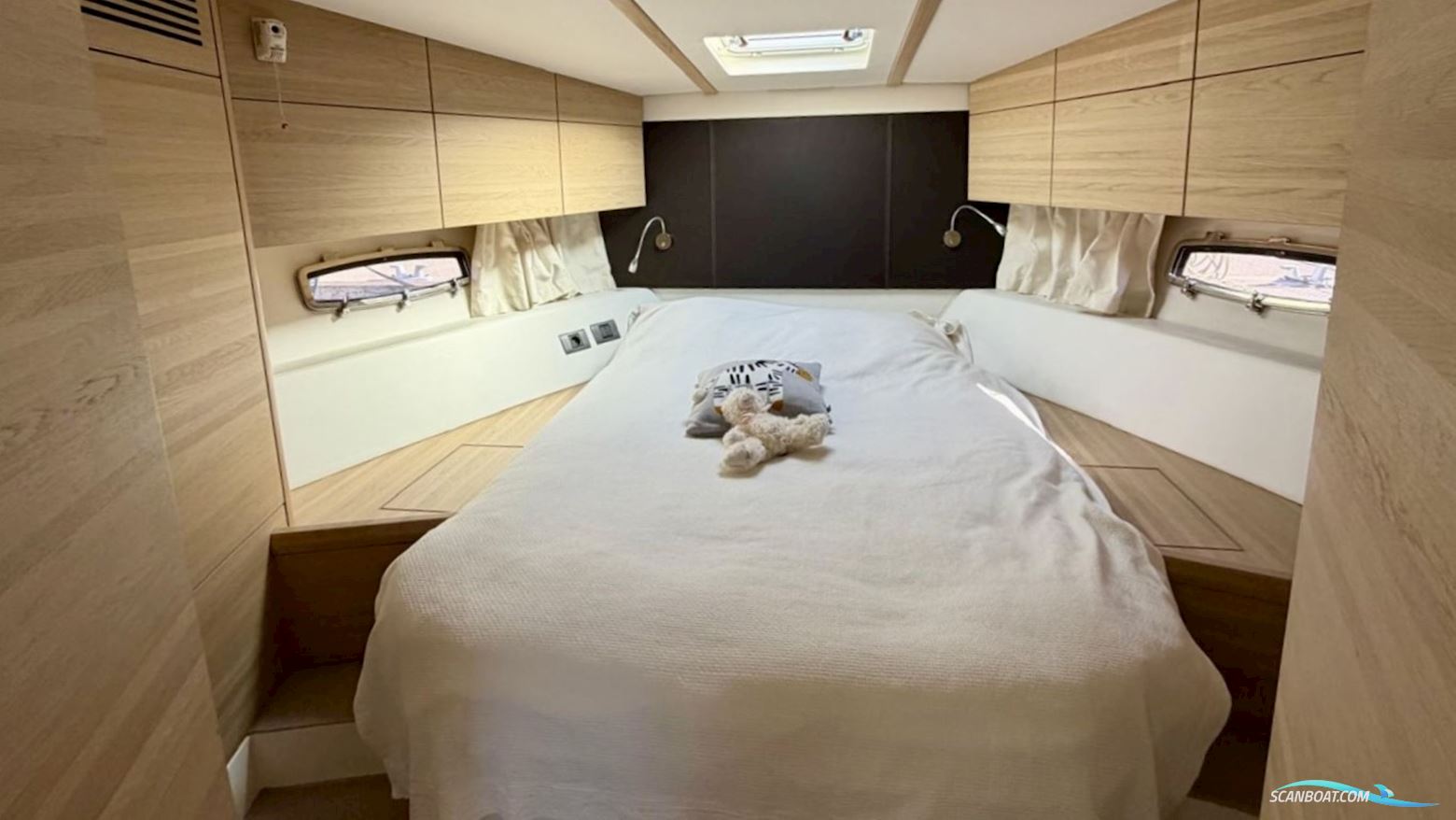 Sealine 47