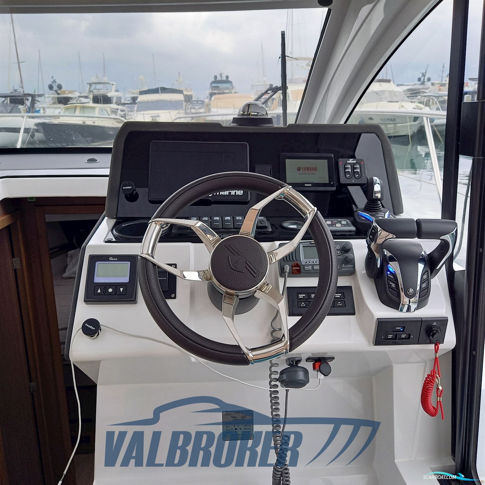Sealine C335V